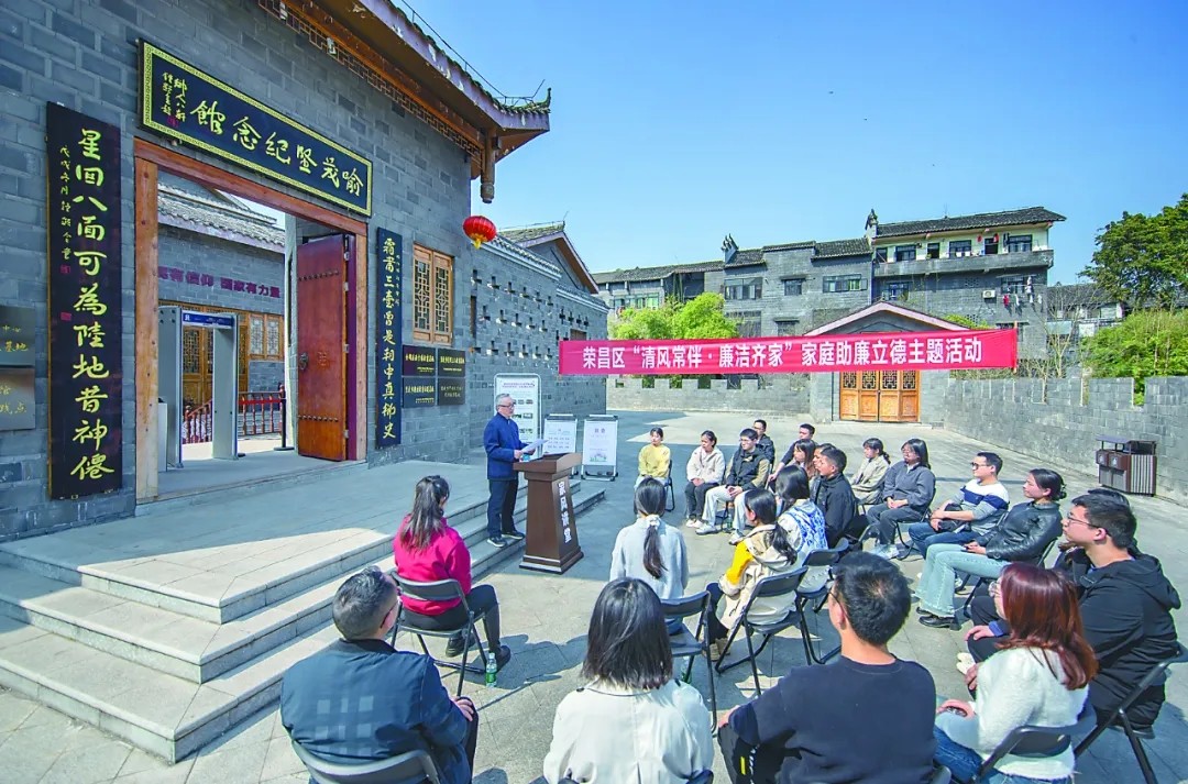 3_1713747843570861817.jpg 3_1713747843570861817.jpg