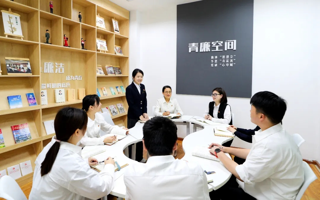 3_1718588793915405274.jpg 3_1718588793915405274.jpg